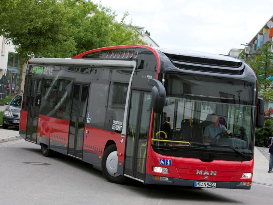  MAN &rsquo;City Hybrid EfficiencyDesign 2009 года  (фото 9 из 10)